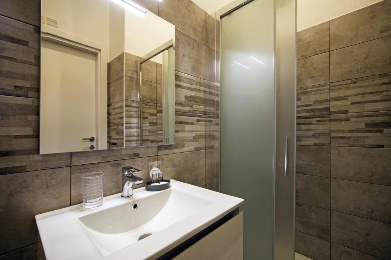 Residenza Tupini, S.Pietro Suites Rom Exteriör bild