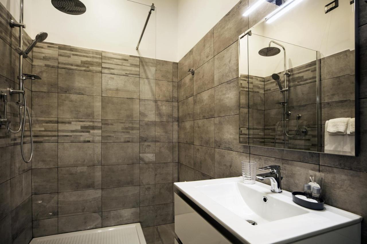 Residenza Tupini, S.Pietro Suites Rom Exteriör bild