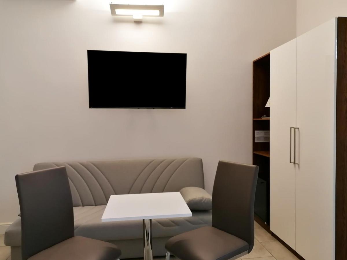 Residenza Tupini, S.Pietro Suites Rom Exteriör bild